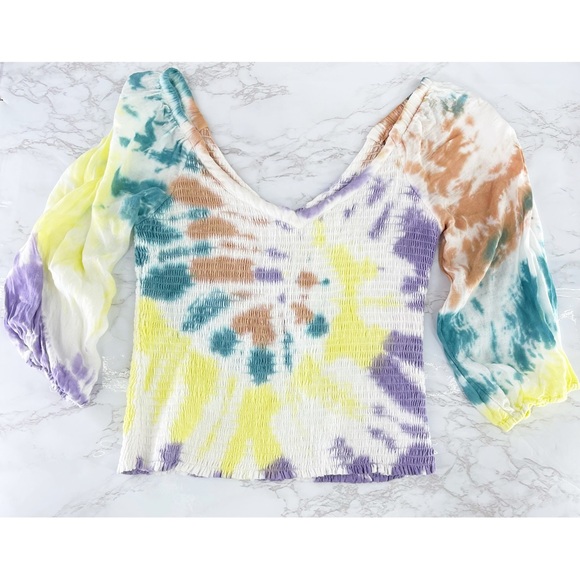 Chaser Smocked Tie Dye Double V Puff Sleeve Top Revolve Small - Picture 3 of 4